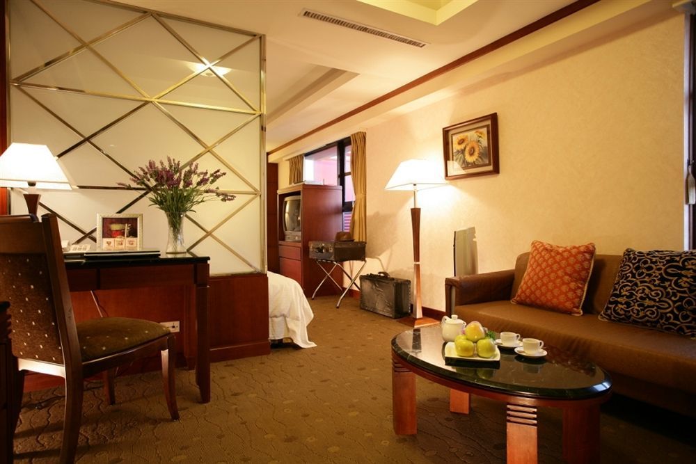 Hotel Dion Taichung Bilik gambar