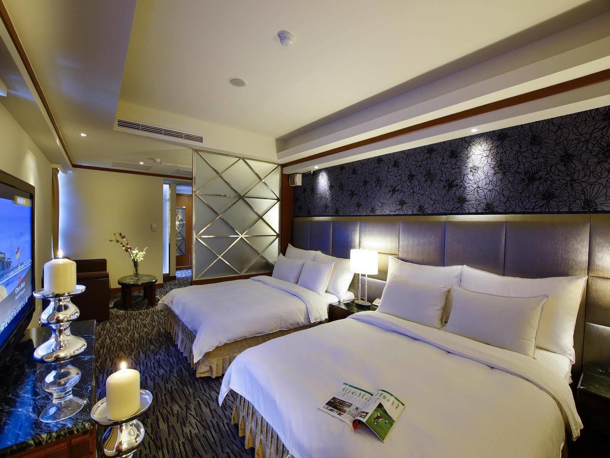 Hotel Dion Taichung Luaran gambar